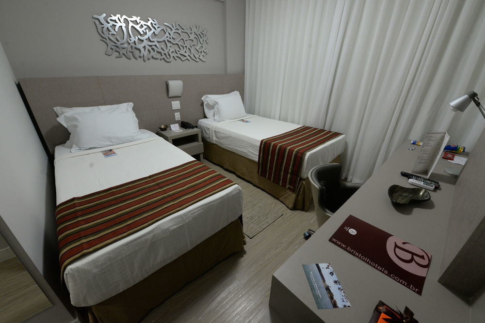 Hotel Beaga Convention Expominas By Mhb Belo Horizonte Bagian luar foto